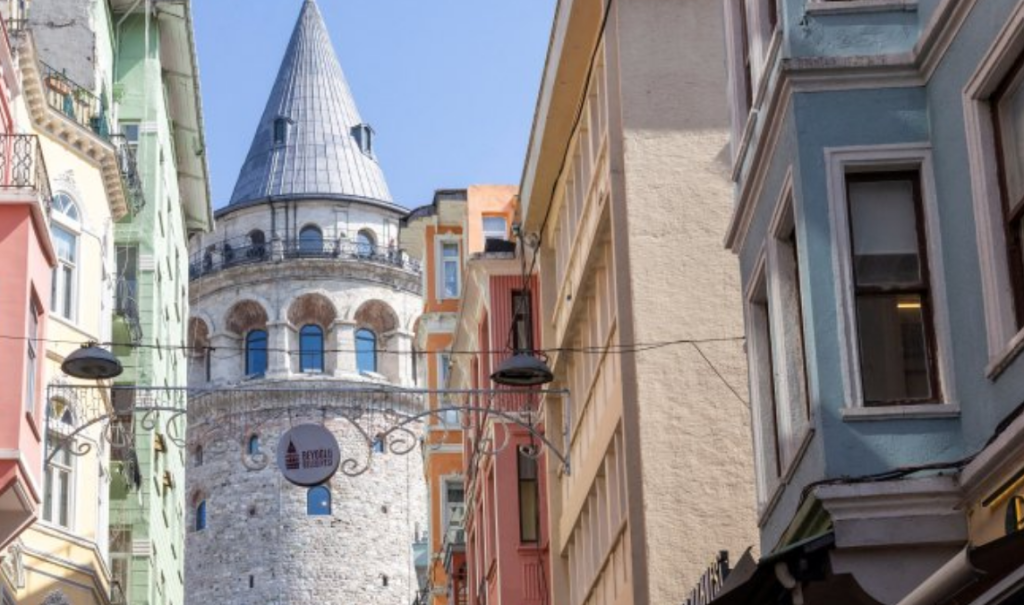 Türkiye, Asya ile Avrupa Arasında Bir Köprü Olarak Turizmin Merkezi Olarak Takdir Edildi